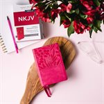 NKJV Compact Reference Bible, Comfort Print--soft leather-look, pink (red letter)